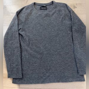Wings and Horns Sweatshirt/Sweater Size L.